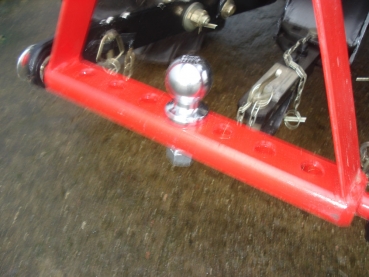 Kugelkopfkupplung 3 Punkt, Kugelkopfbolzen bis 3,5 T + Ackerschiene 770mm mit 3 Punkt-Aufnahme als Anhängerkupplung Rangierhilfe