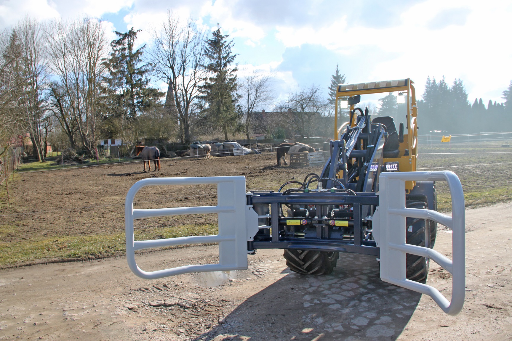 Ballenzange für Frontlader mit EuroAufnahme