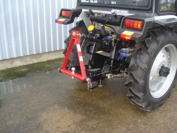 Kugelkopfkupplung 3 Punkt, Kugelkopfbolzen bis 3,5 T + Ackerschiene 770mm mit 3 Punkt-Aufnahme als Anhängerkupplung Rangierhilfe